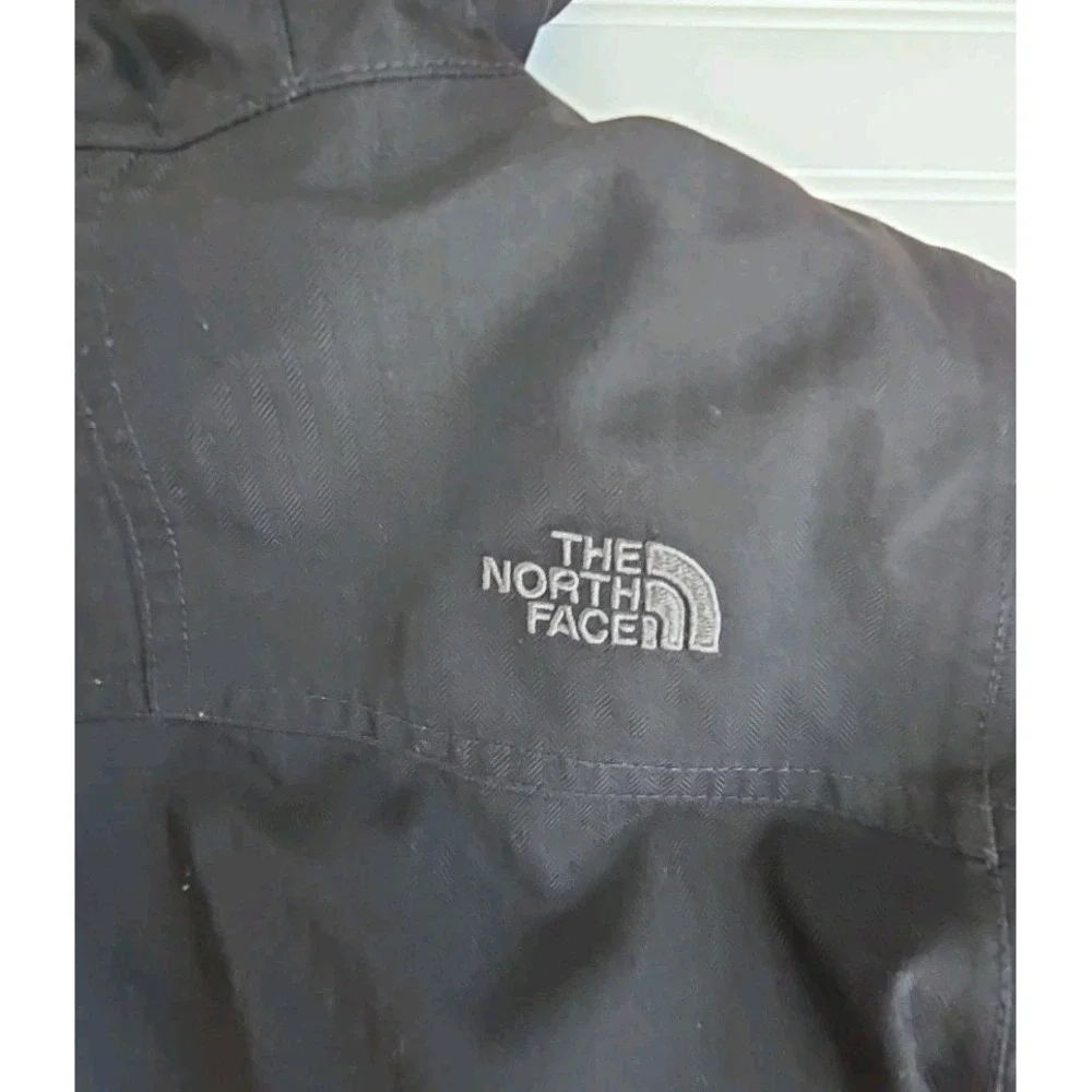 The North Face HyVent 550 BLACK Jacket Boys Toddler (3t) Down Polar Bomber Coat